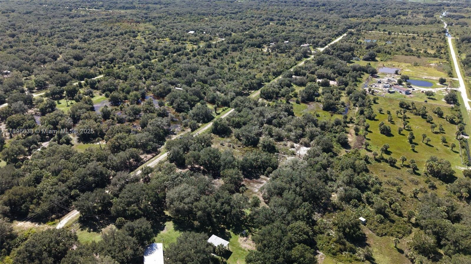 OKEECHOBEE - Land