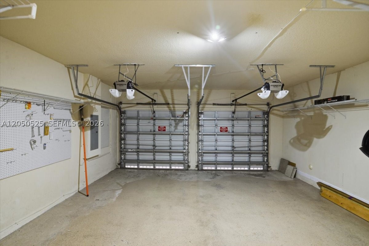 SILVER PALM EAST SECTION - Residential