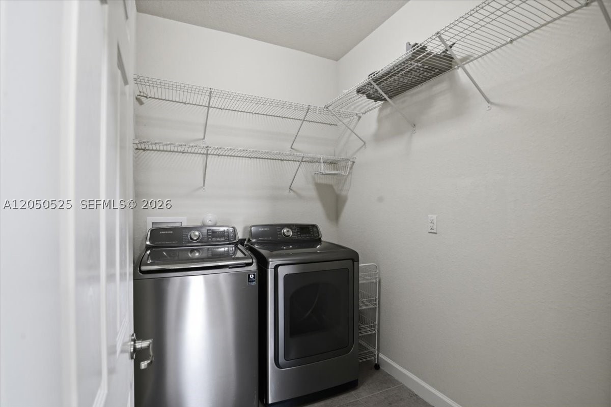 SILVER PALM EAST SECTION - Residential