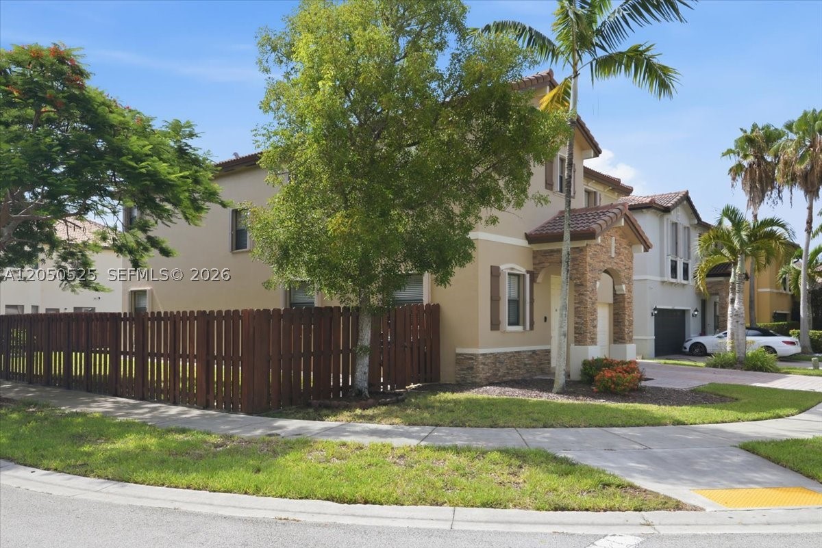 SILVER PALM EAST SECTION - Residential