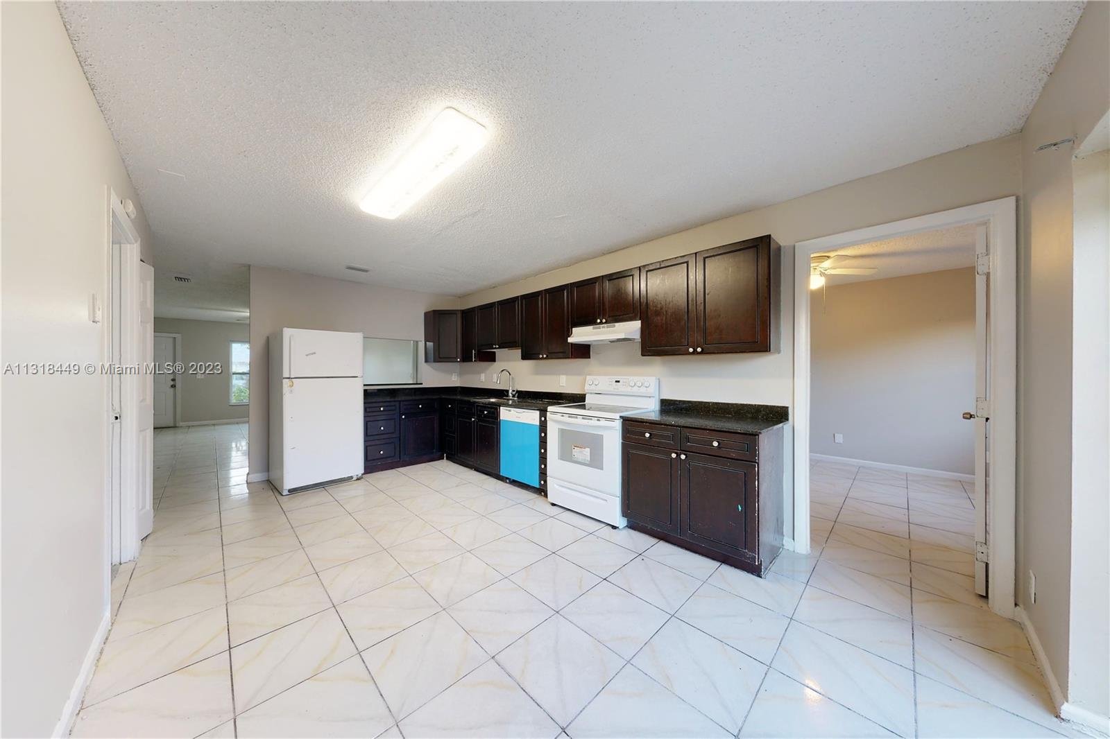 HOMES OF LEES CROSSING 3 - Residential