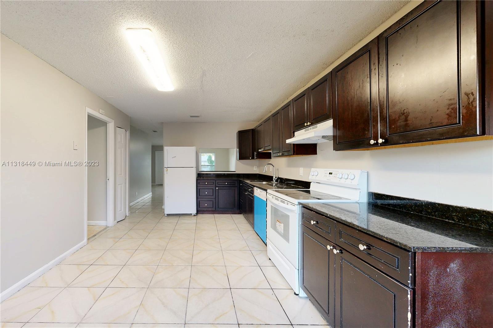 HOMES OF LEES CROSSING 3 - Residential