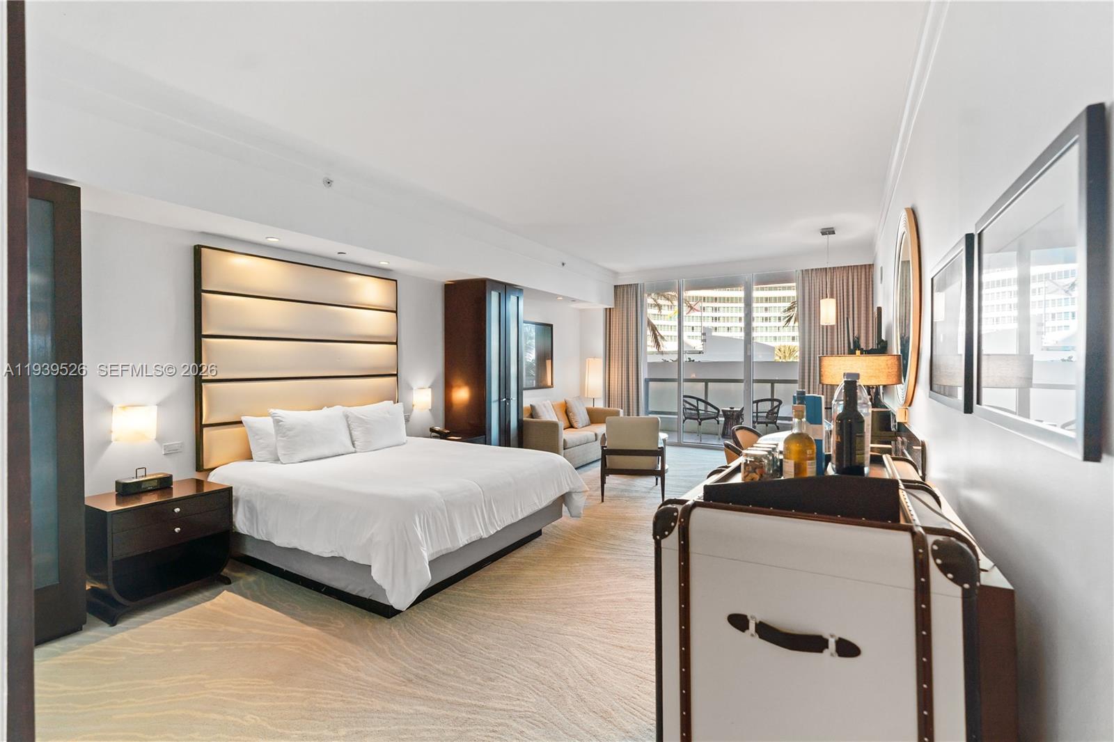 FONTAINEBLEAU III - Residential
