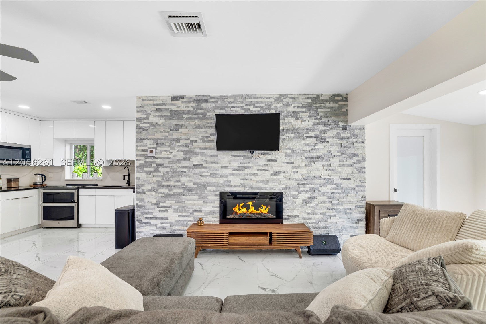 YELLOWSTONE PARK AMEN PLA - Residential
