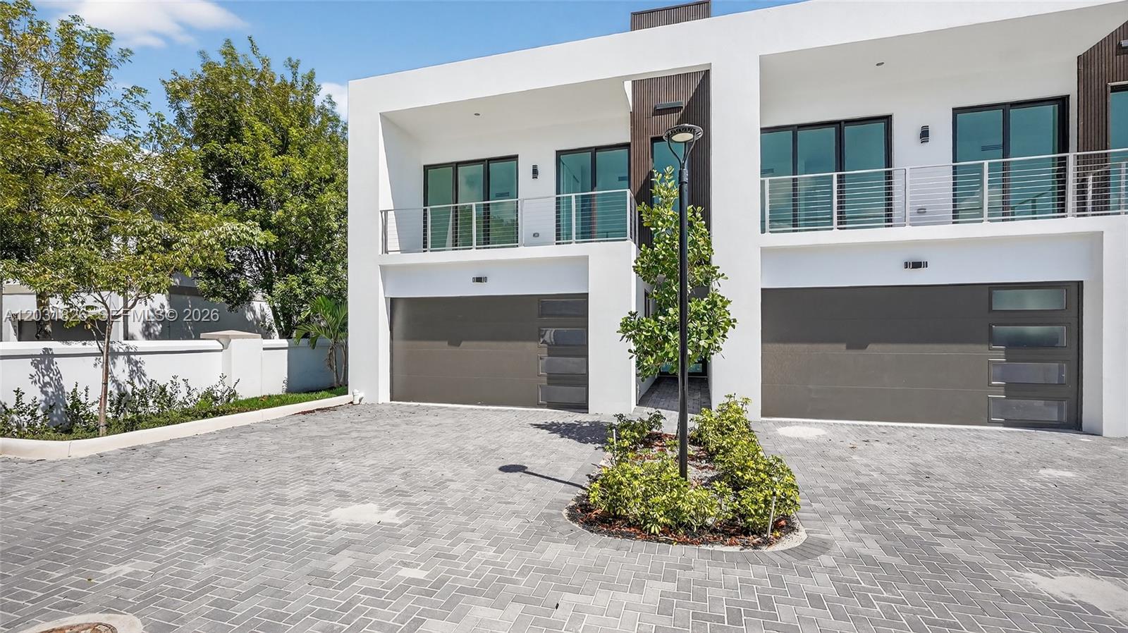 H20 DANIA BEACH - Residential