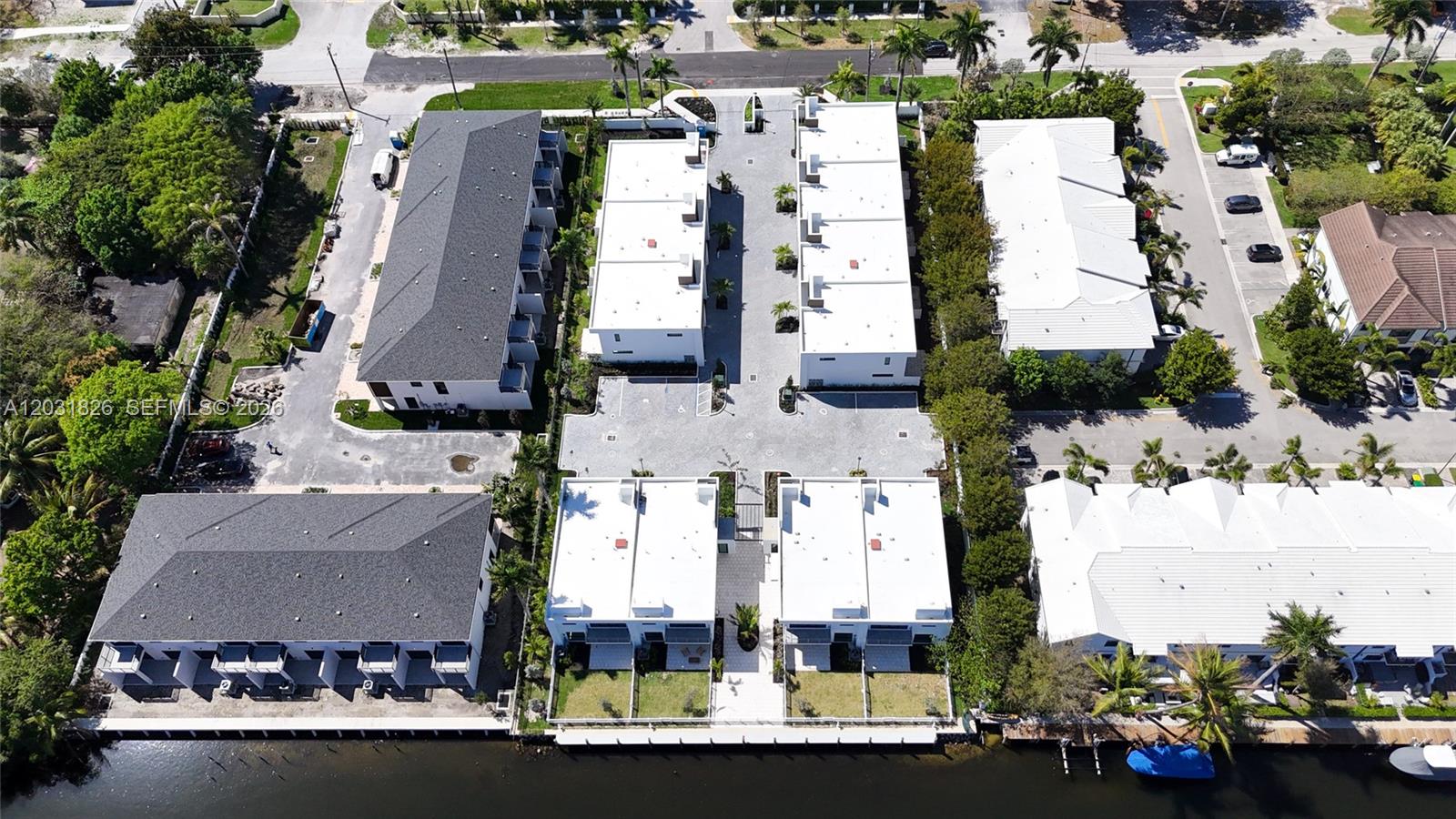 H20 DANIA BEACH - Residential