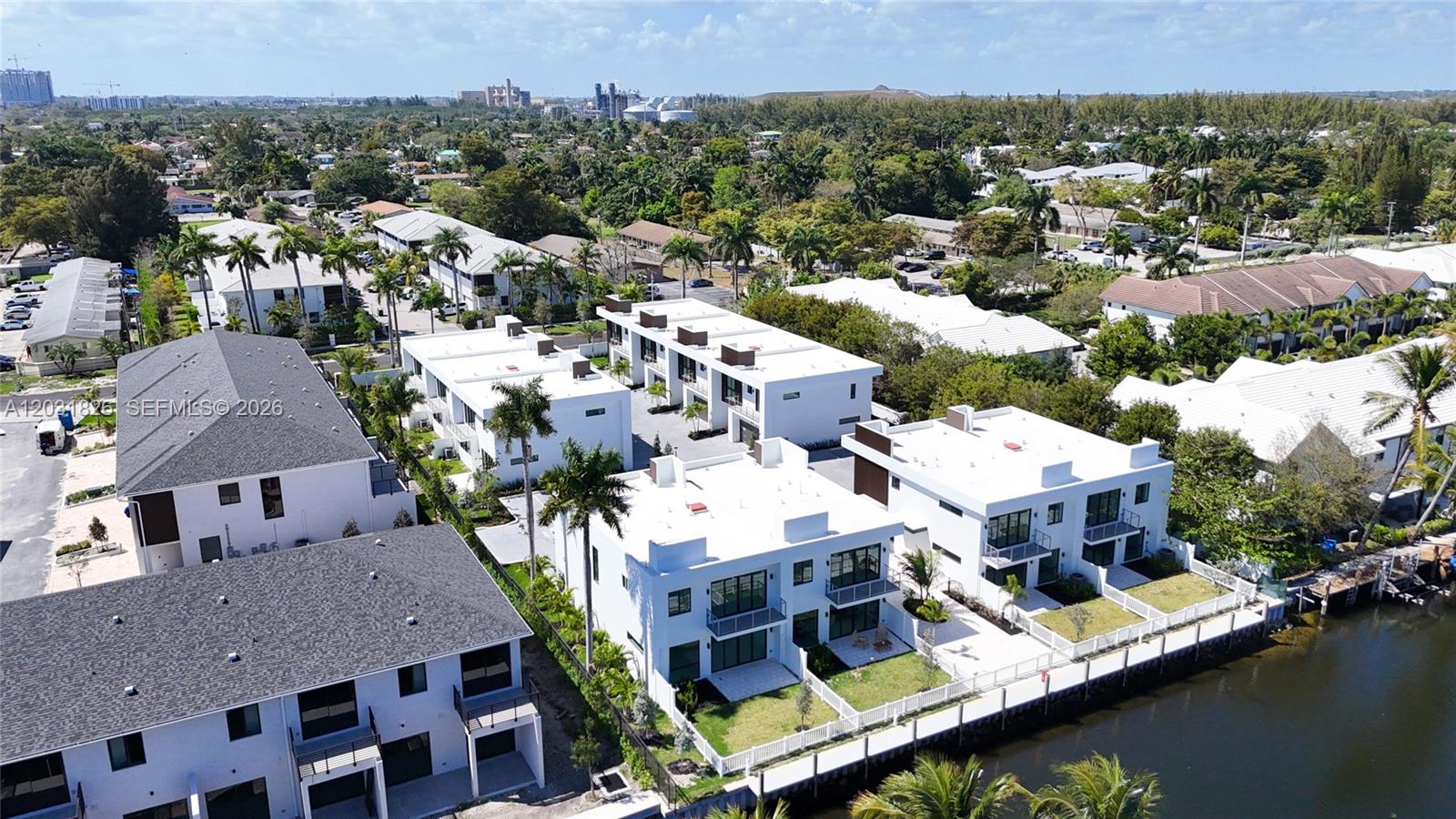 H20 DANIA BEACH - Residential