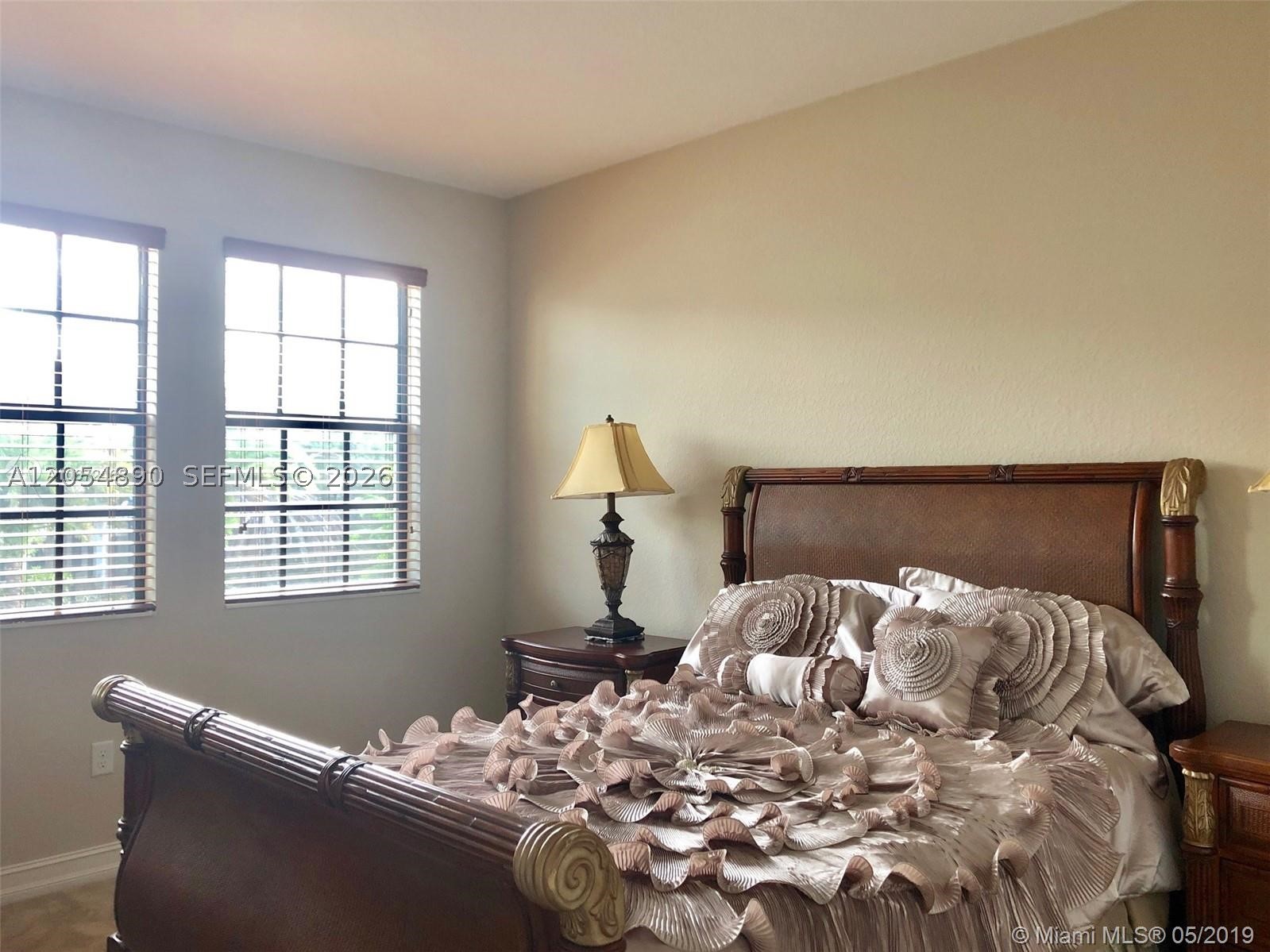 PEMBROKE LAKES SOUTH - Residential Lease