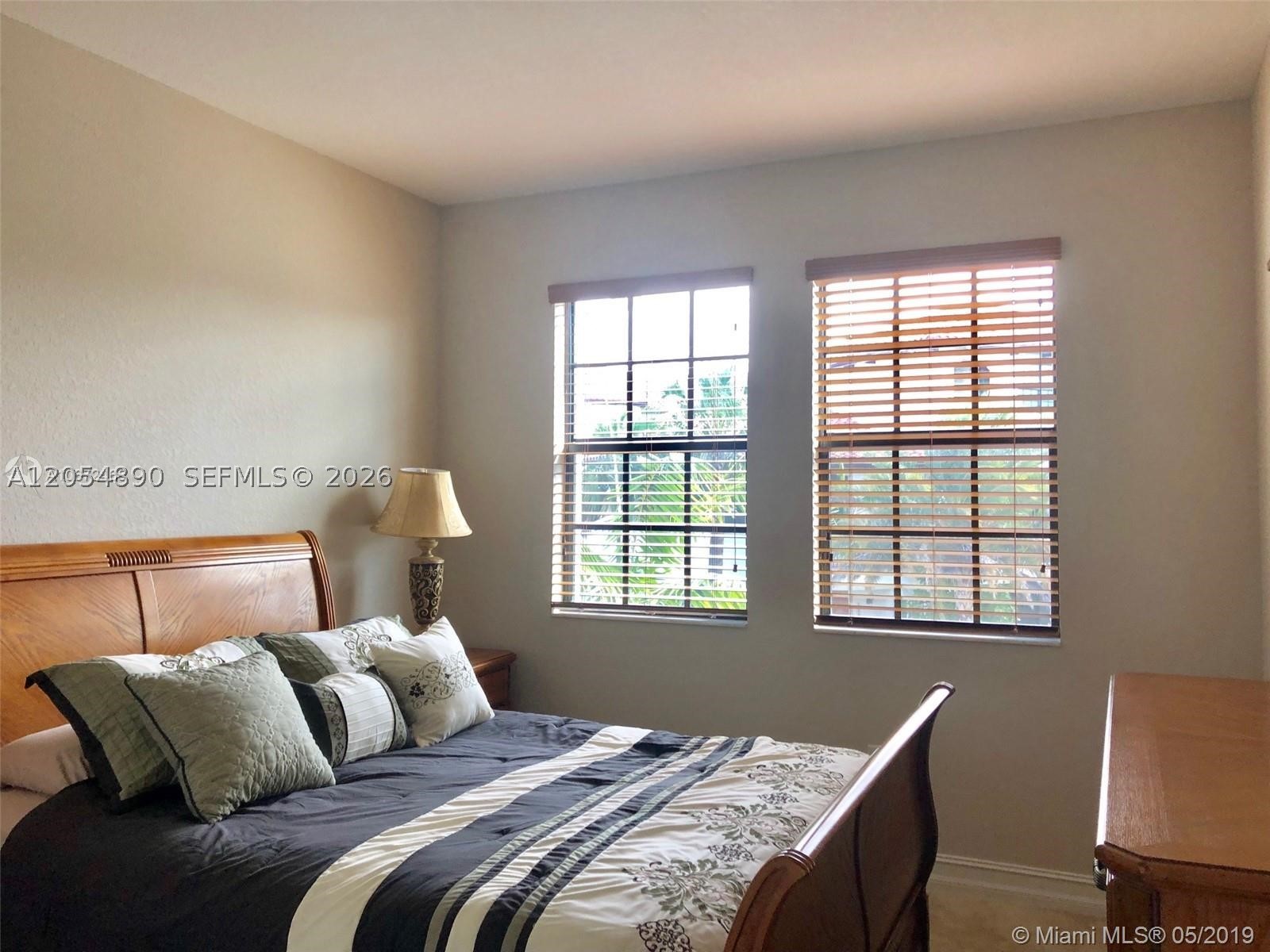 PEMBROKE LAKES SOUTH - Residential Lease