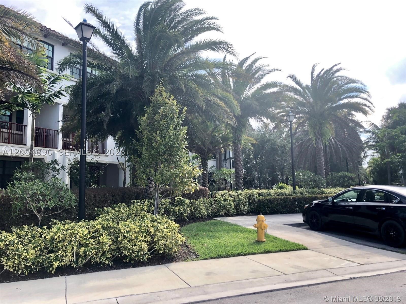 PEMBROKE LAKES SOUTH - Residential Lease
