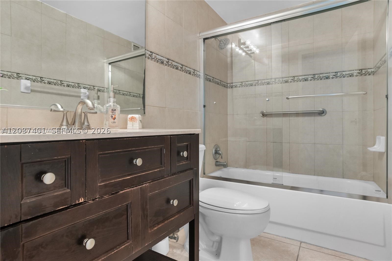 ALEXANDER TOWERS CONDO - Residential Lease