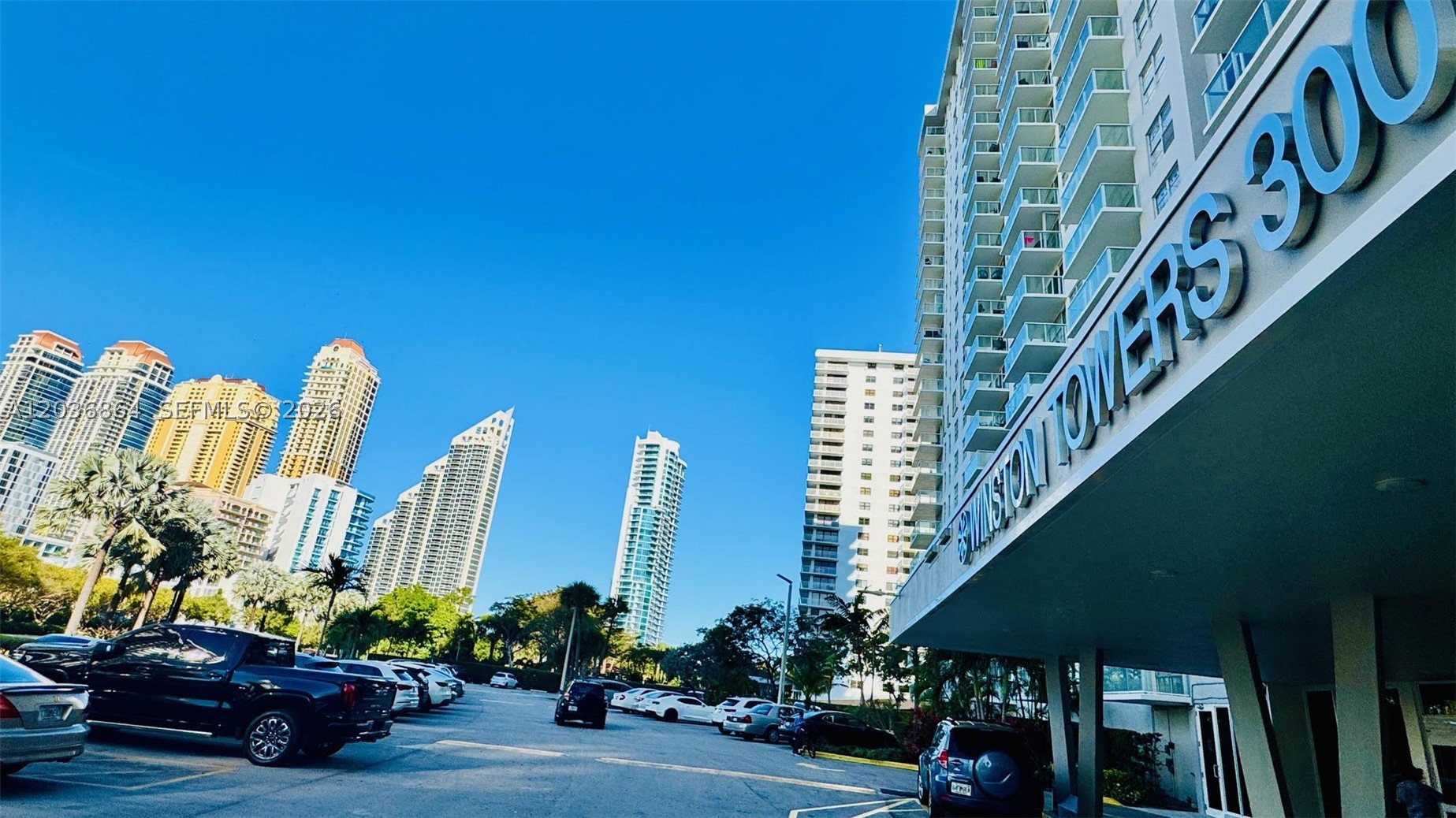 WINSTON TOWER 300 CONDO - Residential Lease