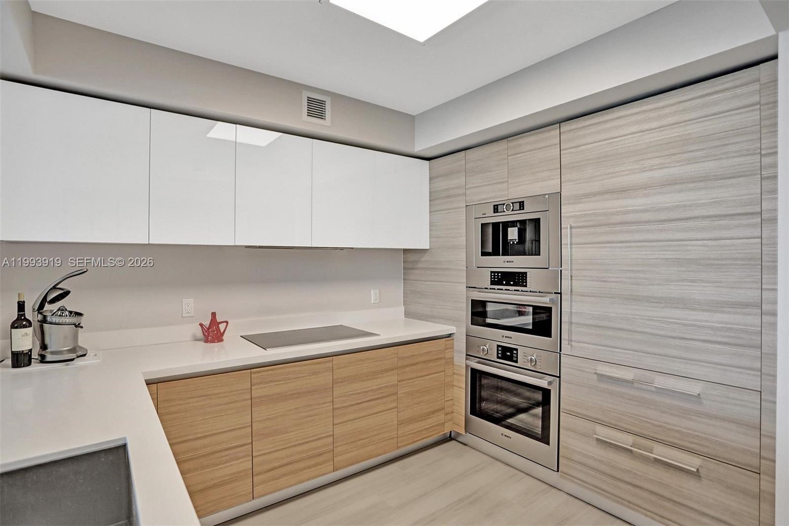 PARQUE TOWERS CONDO - Residential