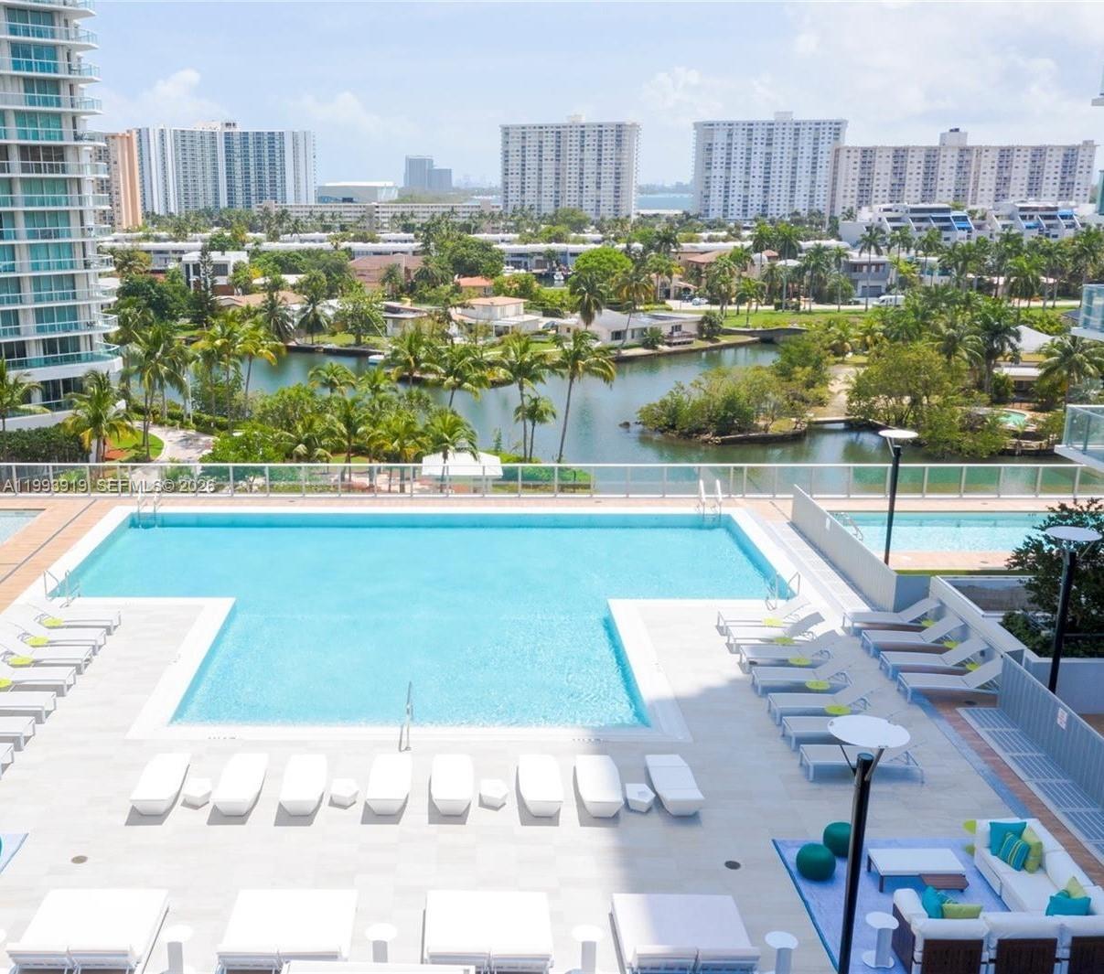 PARQUE TOWERS CONDO - Residential