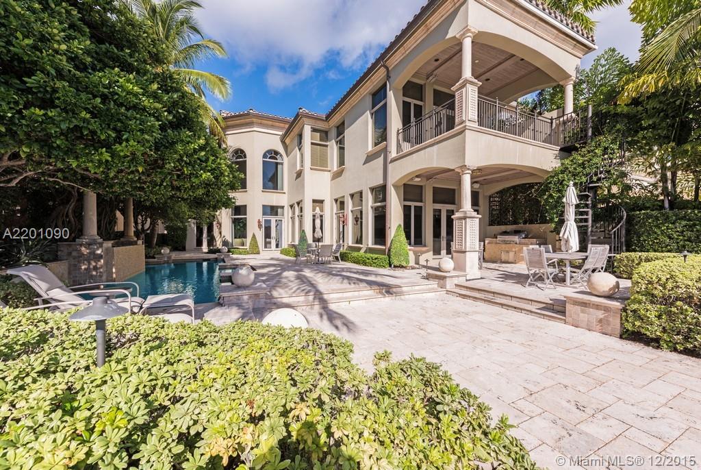 ISLAND ESTATES - Residential