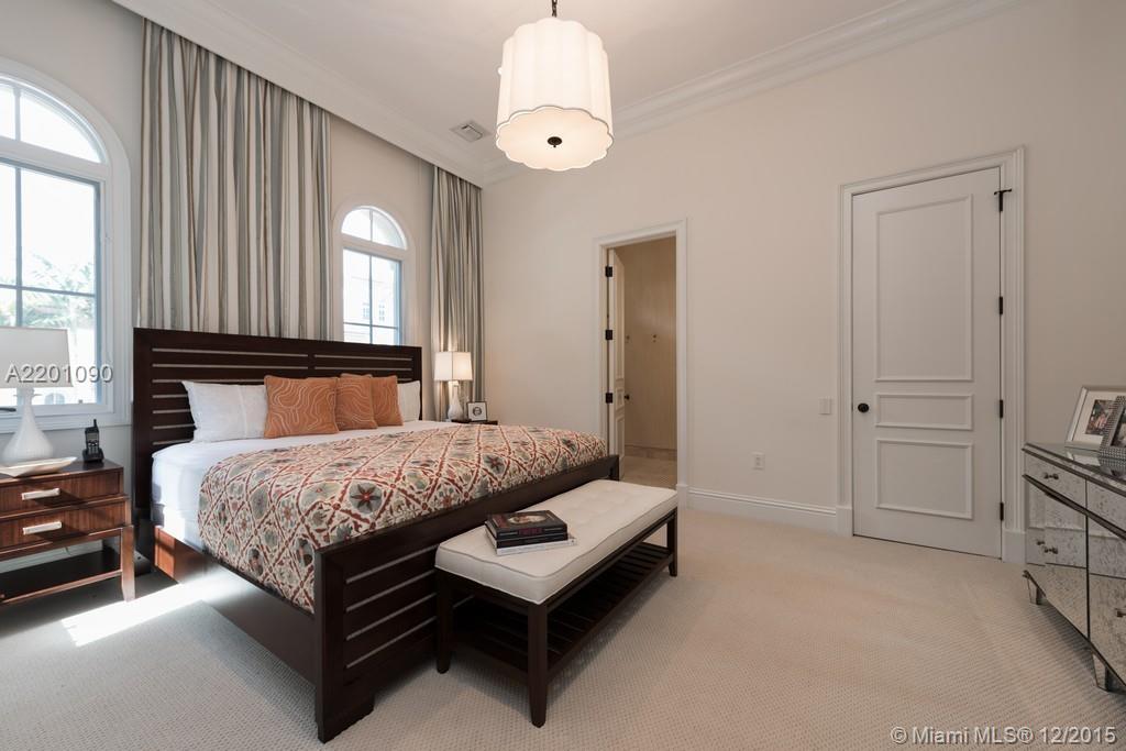 ISLAND ESTATES - Residential