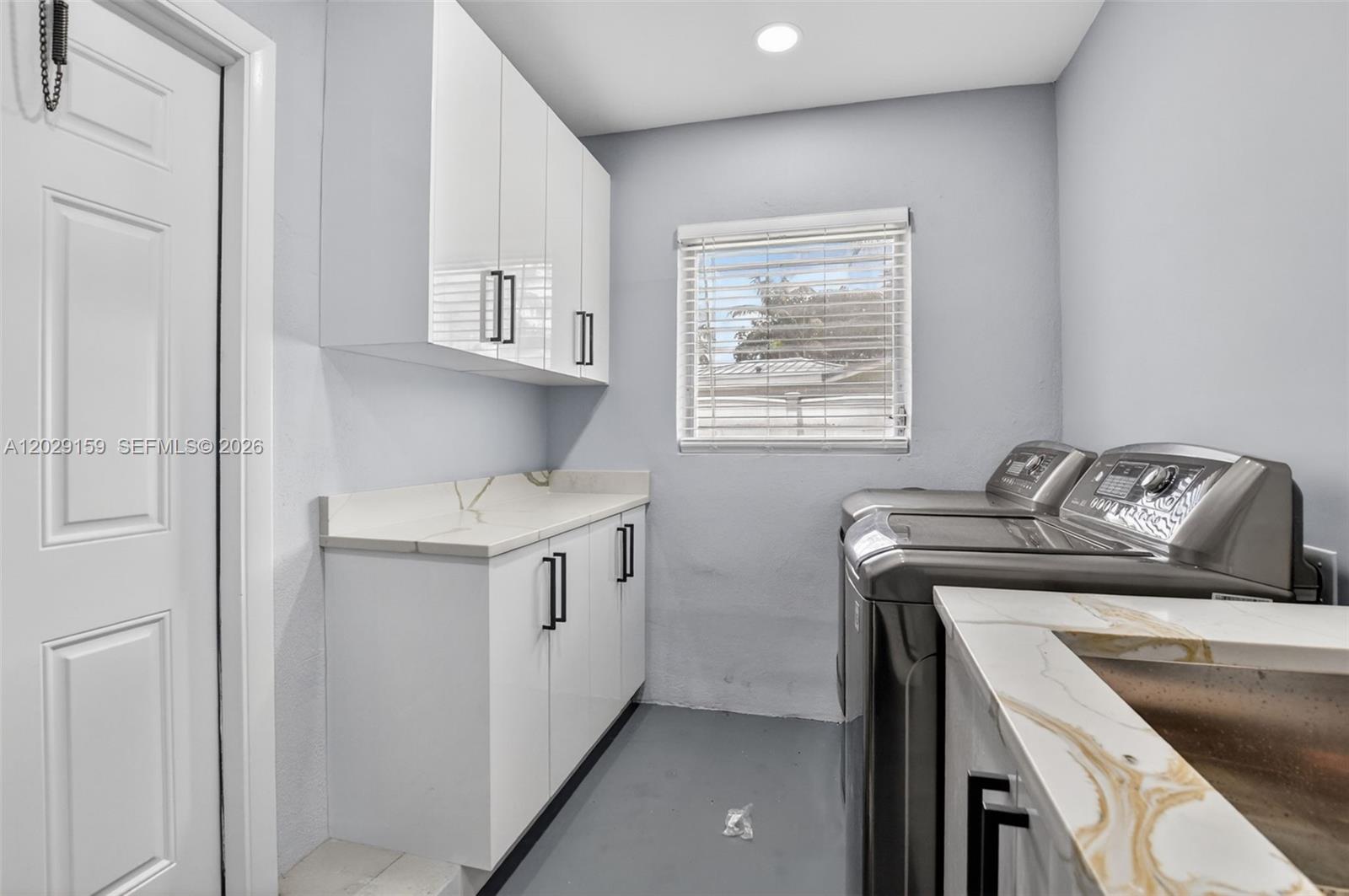 COVE 5TH SEC - Residential Lease