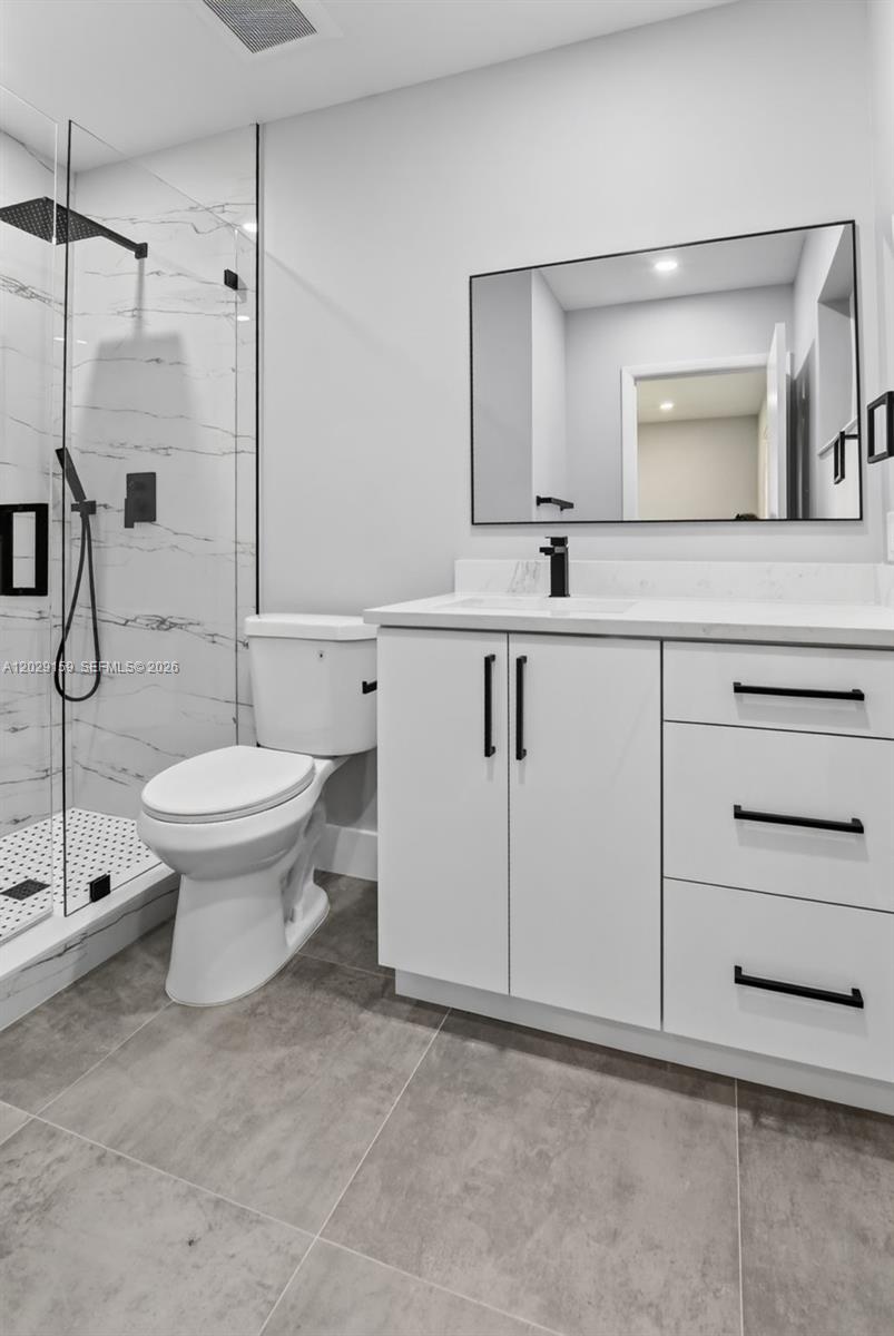 COVE 5TH SEC - Residential Lease