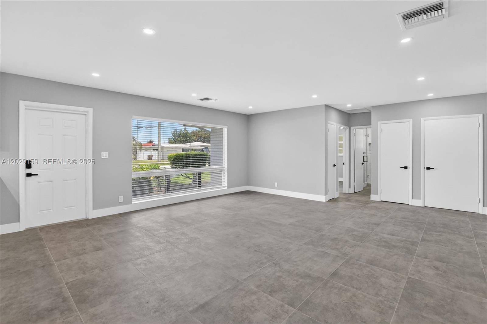COVE 5TH SEC - Residential Lease