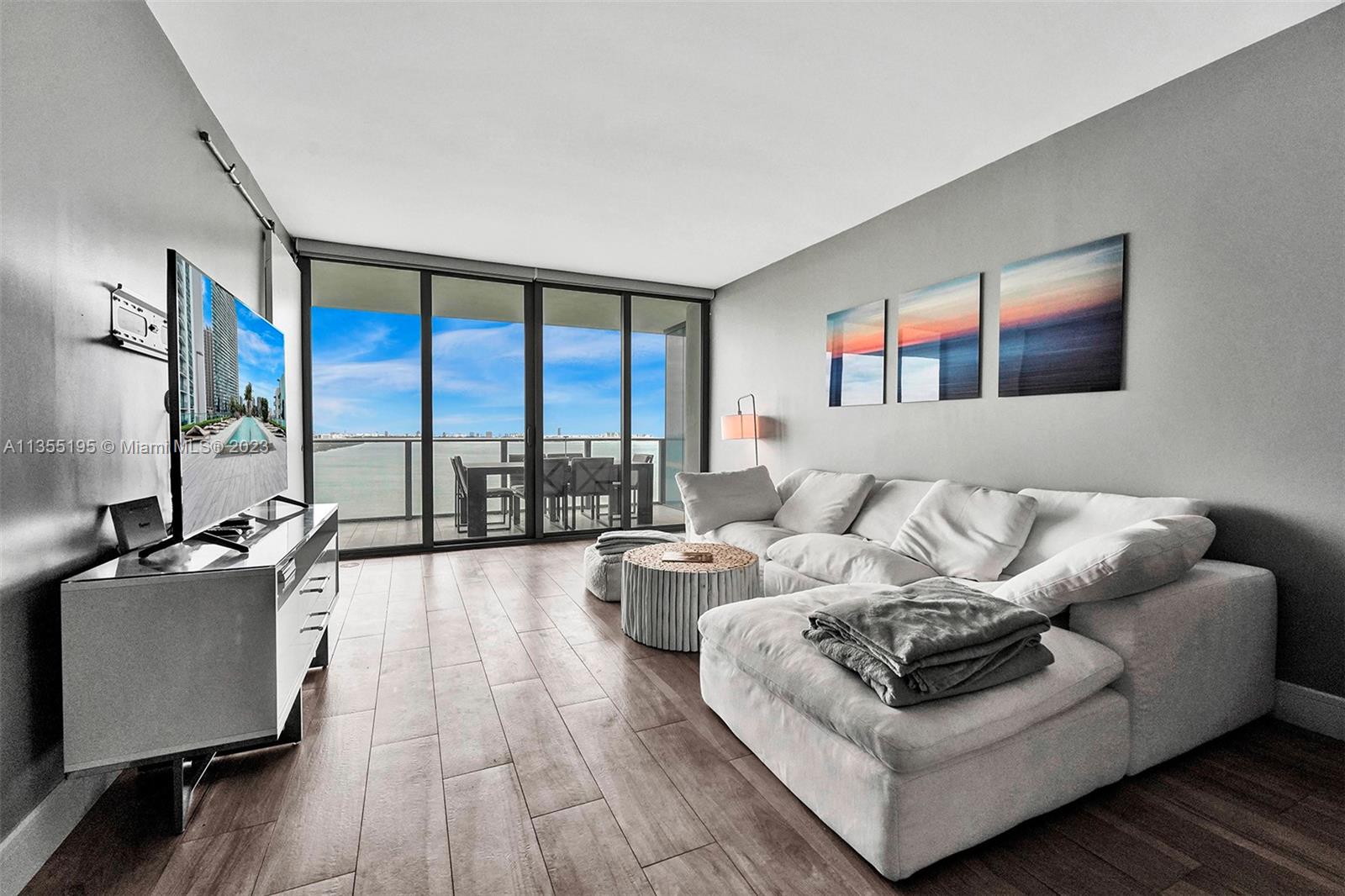 ONE PARAISO CONDO - Residential