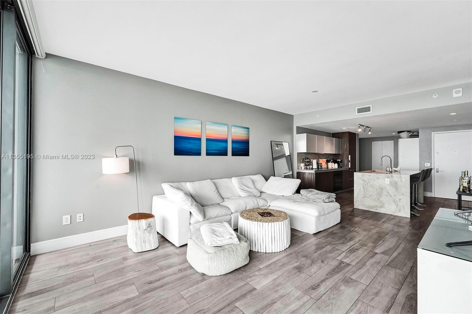 ONE PARAISO CONDO - Residential