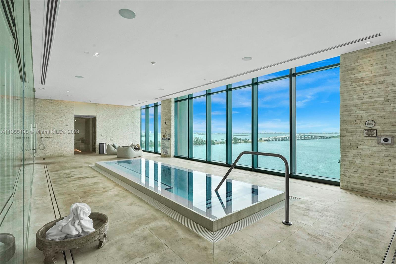 ONE PARAISO CONDO - Residential