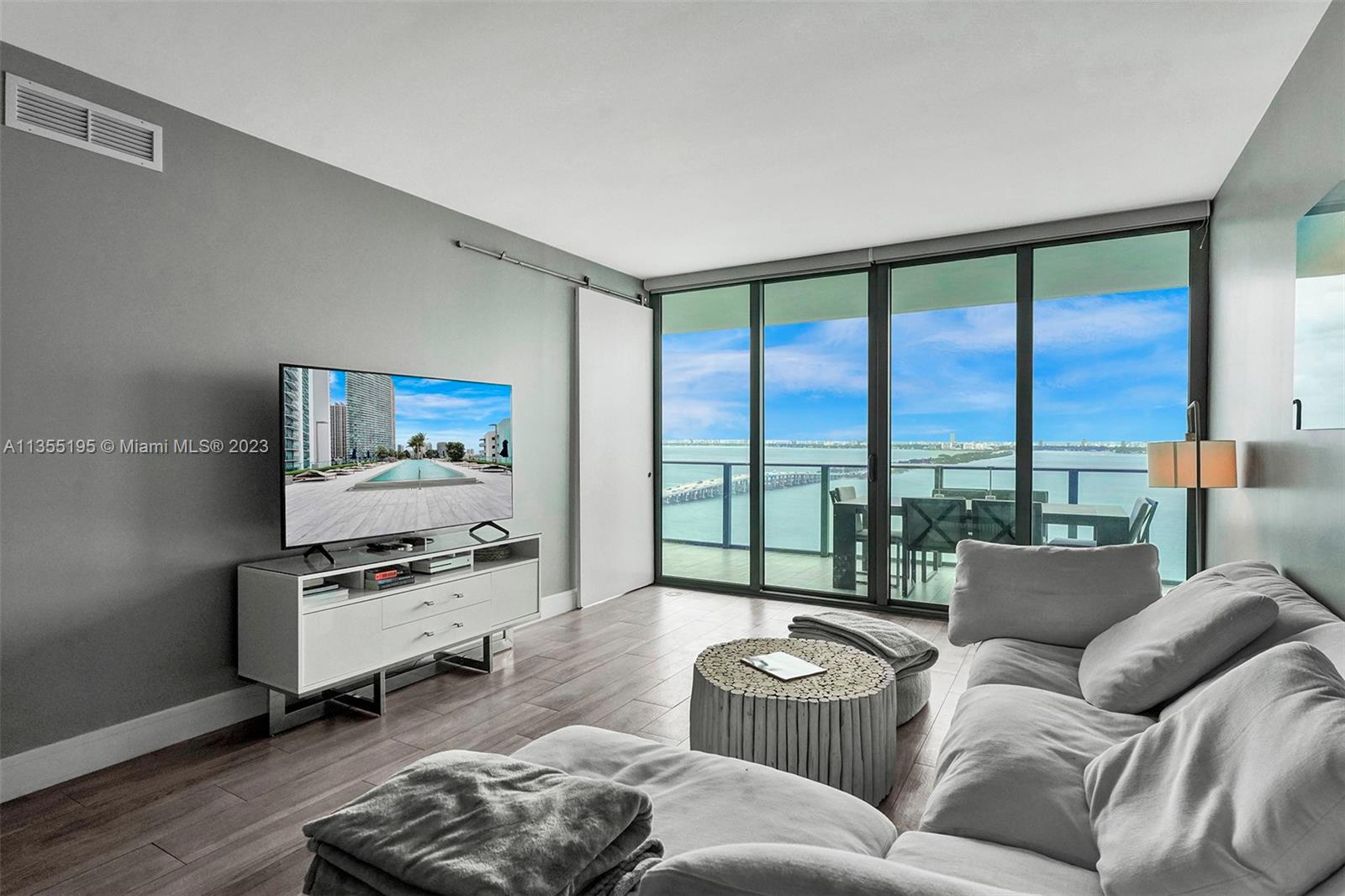 ONE PARAISO CONDO - Residential