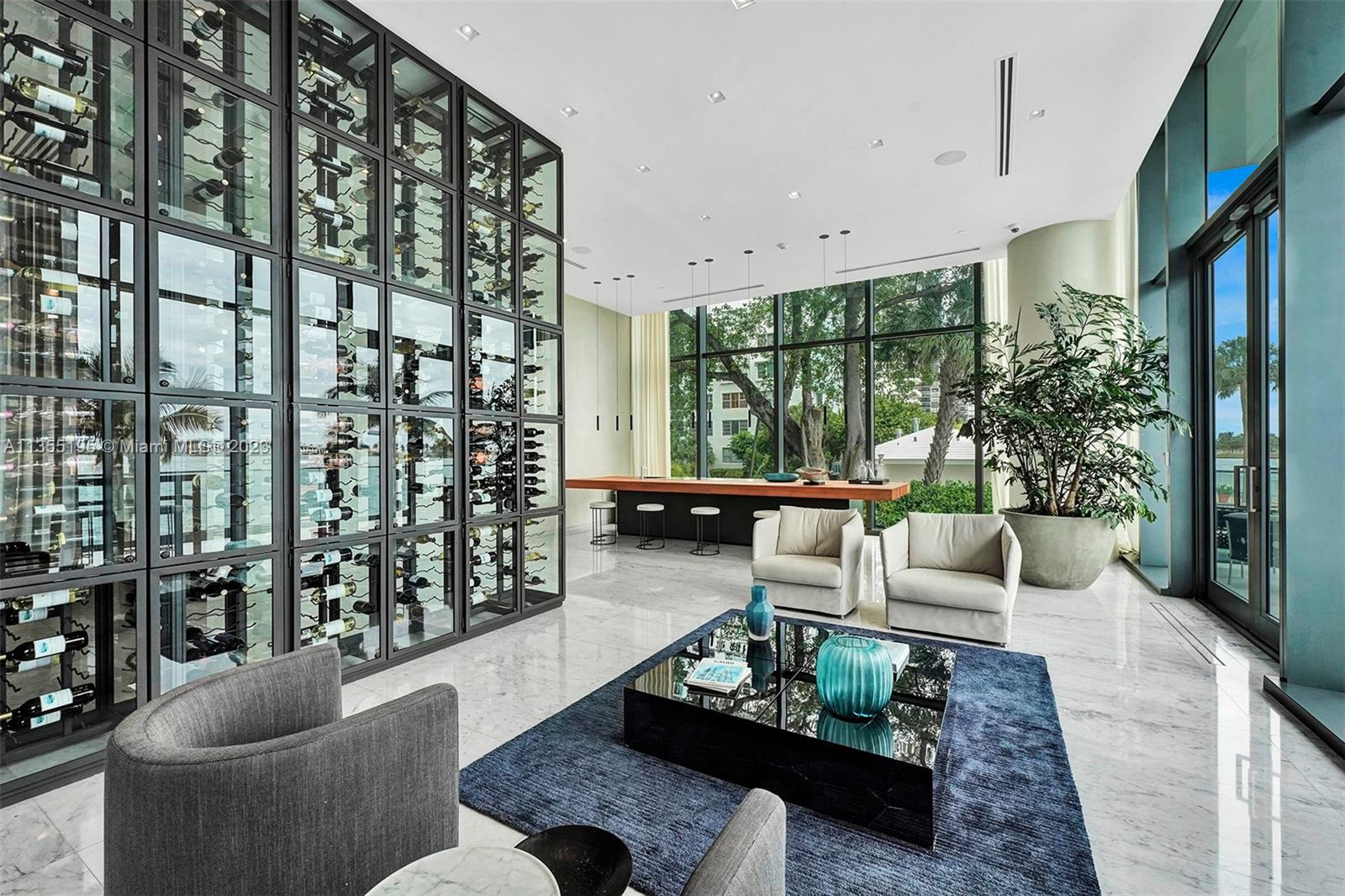 ONE PARAISO CONDO - Residential