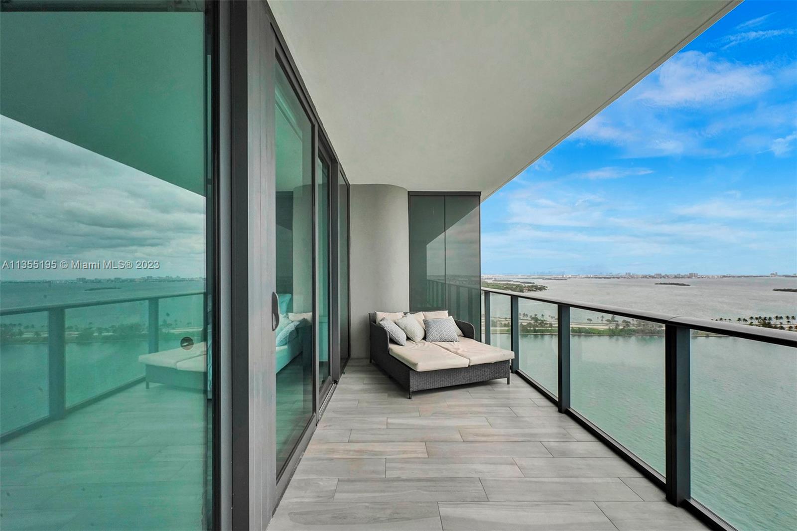 ONE PARAISO CONDO - Residential