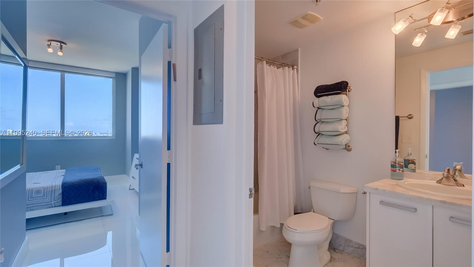 VIZCAYNE SOUTH CONDO - Residential