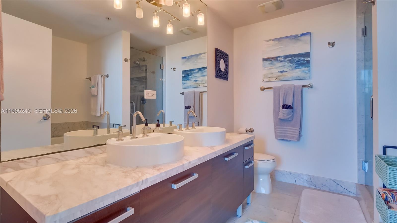 VIZCAYNE SOUTH CONDO - Residential