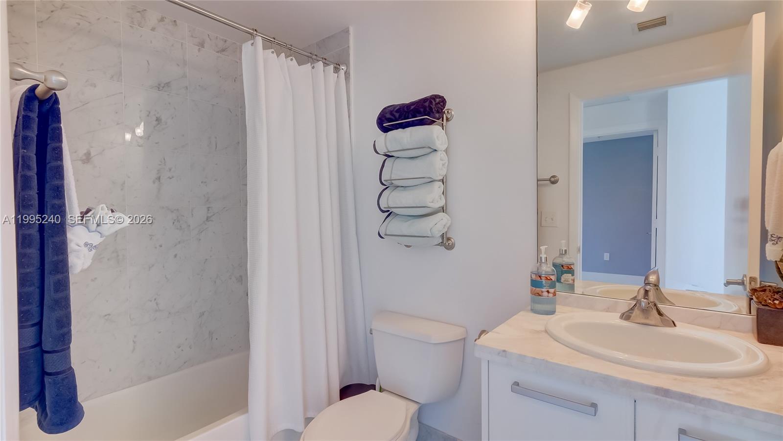 VIZCAYNE SOUTH CONDO - Residential