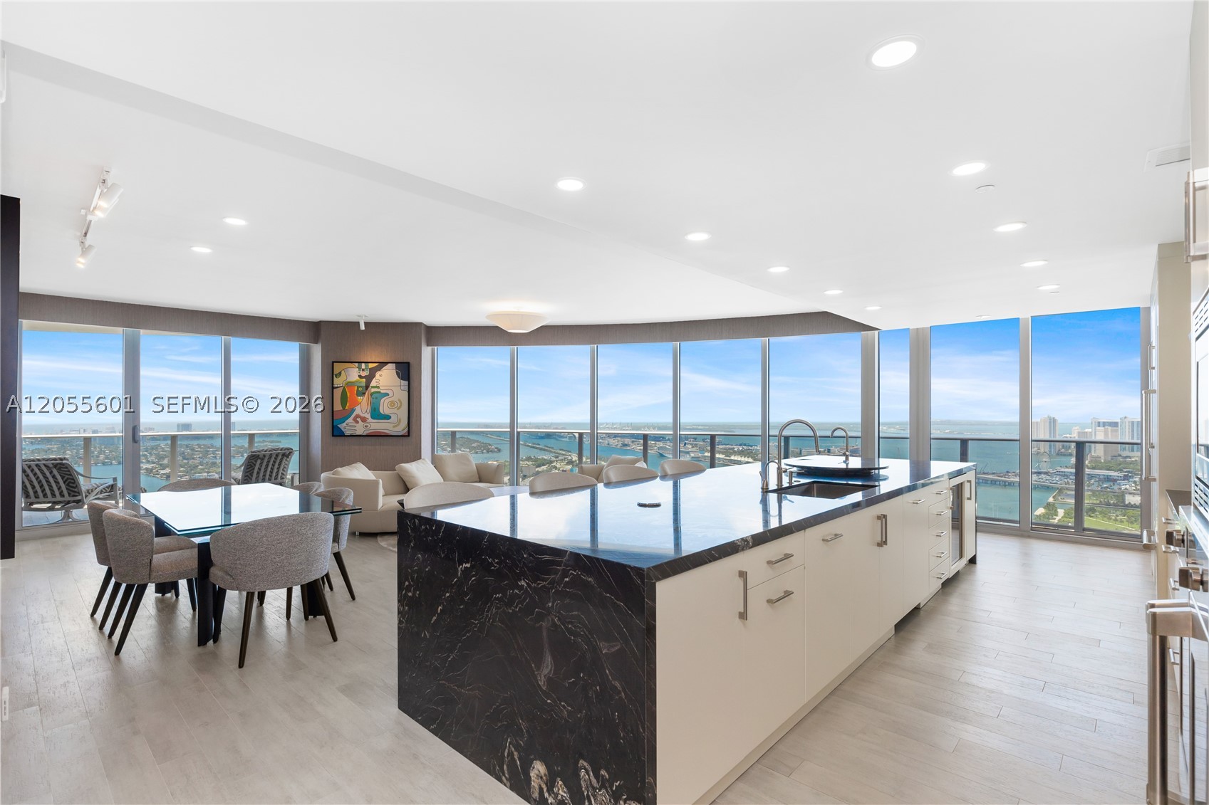 ARIA ON THE BAY CONDO - Residential