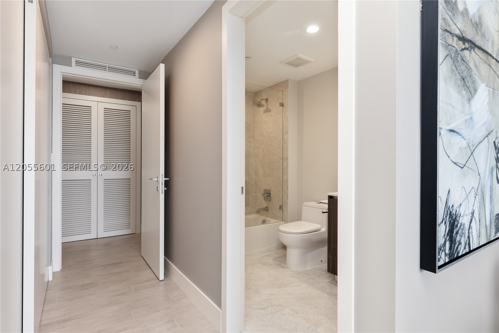 ARIA ON THE BAY CONDO - Residential