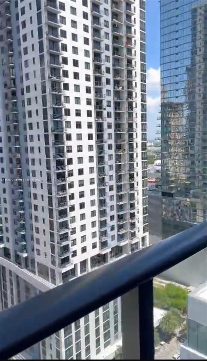 Located in the heart of Miami, this fully furnished studio at Nativo Miami offers 365 sq ft of modern living on the 18th floor with a private balcony and stunning Downtown Miami skyline views. The smart residence features soaring ceilings, floor-to-ceiling glass doors, and high-speed internet. Enjoy luxury amenities including a resort-style pool, fitness center, spa, sauna, social lounge, kids’ room, and three onsite restaurants, plus 70,000 sq ft of curated lifestyle spaces in the heart of Downtown.