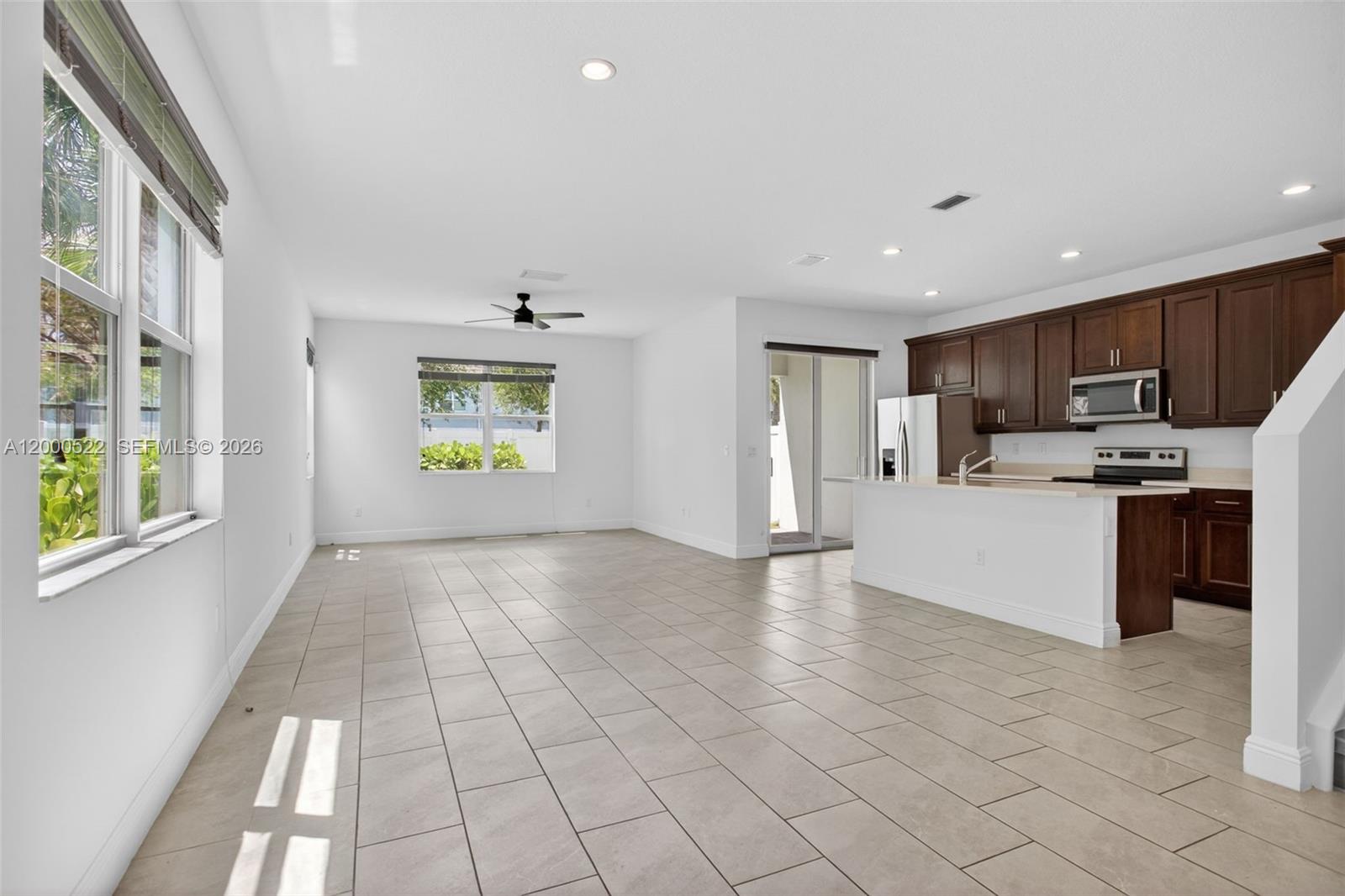DEERFIELD CROSSING - Residential