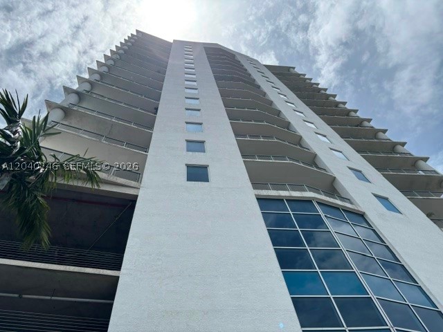 NEO CONDO - Residential