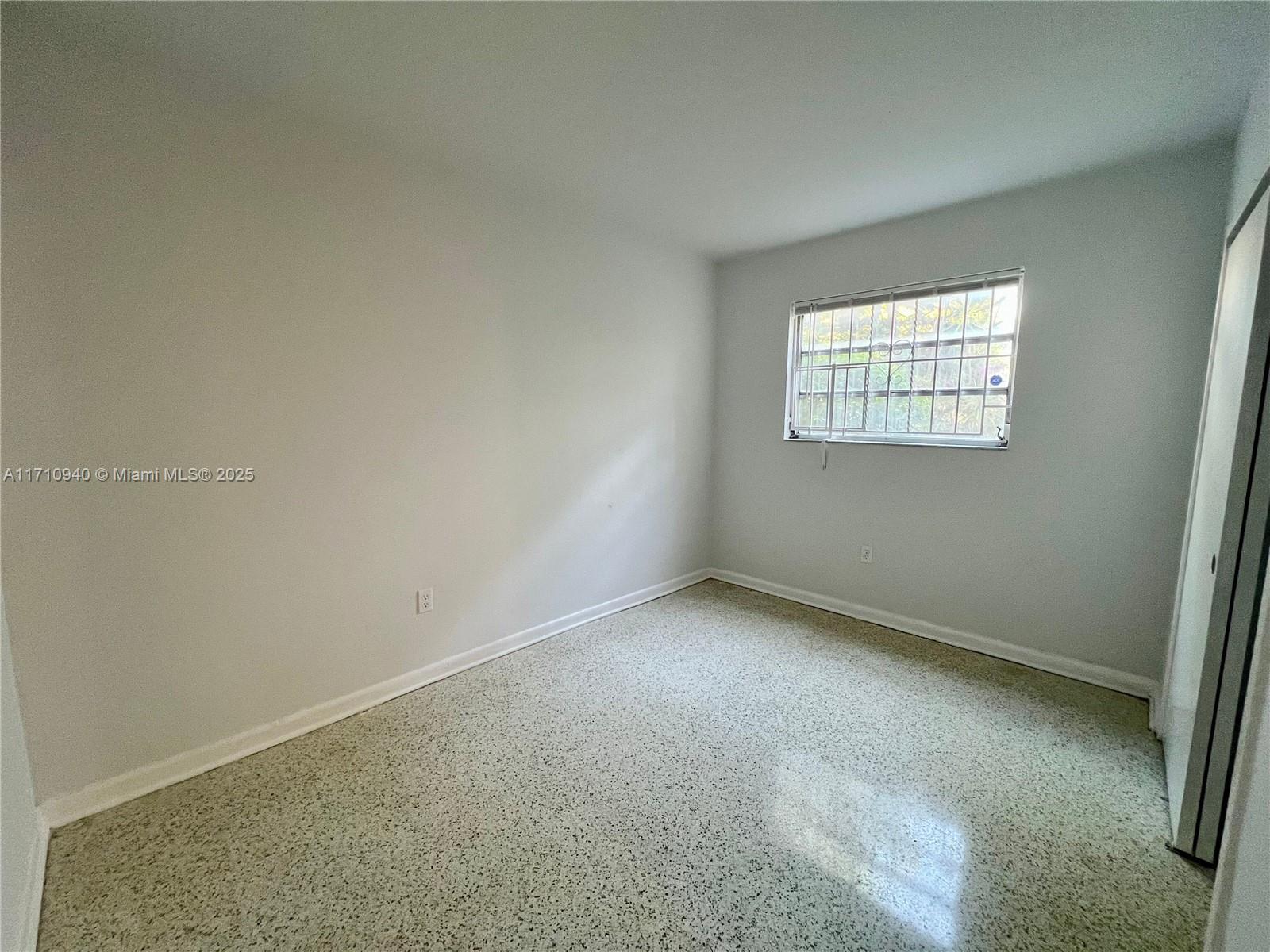 CITY OF MIAMI SOUTH - Residential Lease