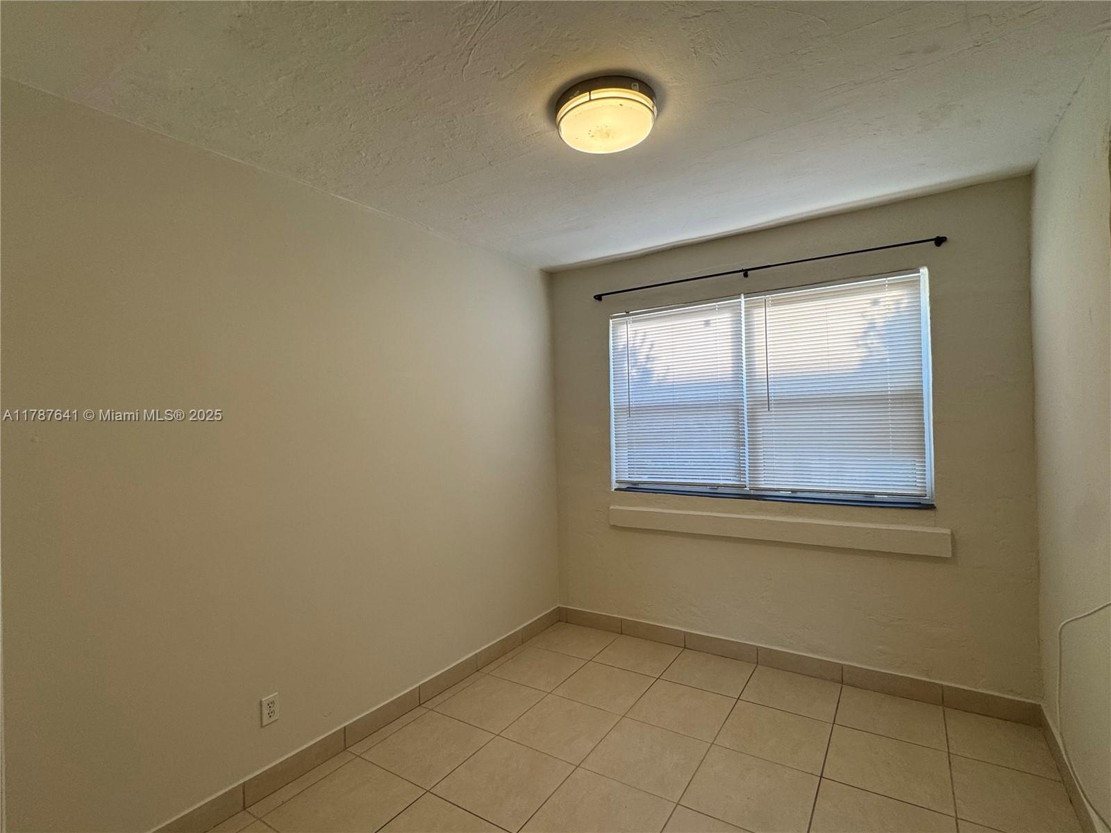 EVANSTON HEIGHTS - Residential Lease