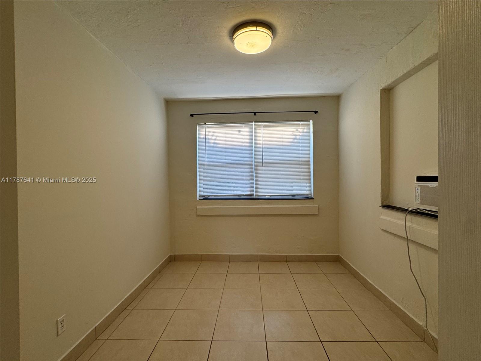 EVANSTON HEIGHTS - Residential Lease