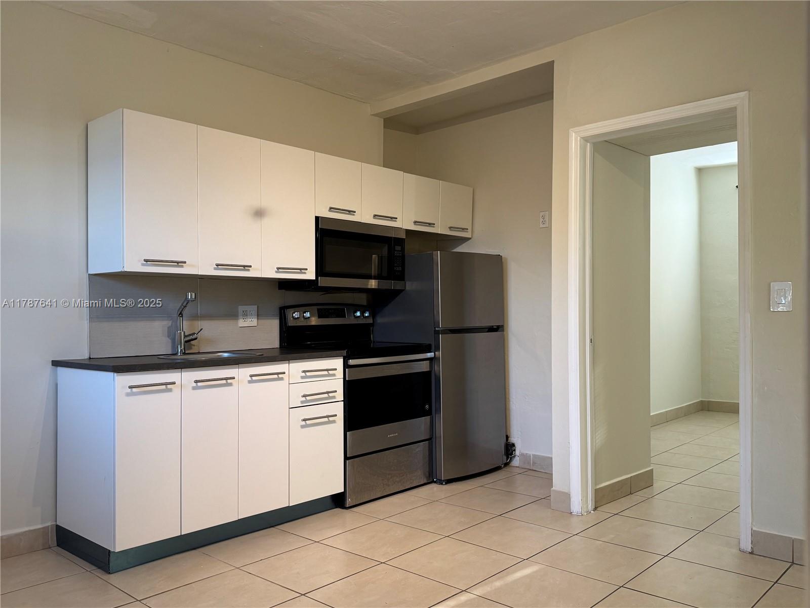 EVANSTON HEIGHTS - Residential Lease