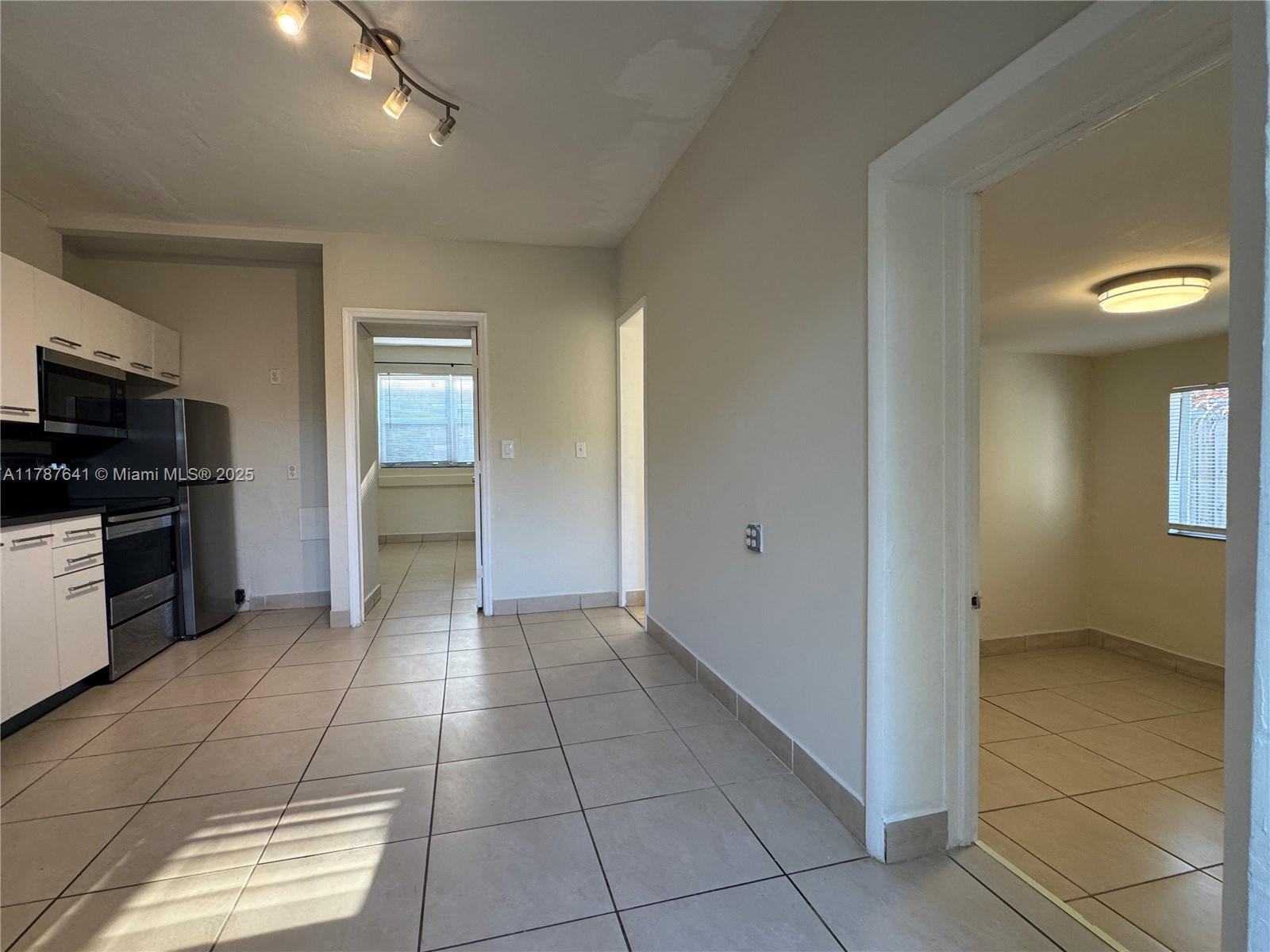 EVANSTON HEIGHTS - Residential Lease