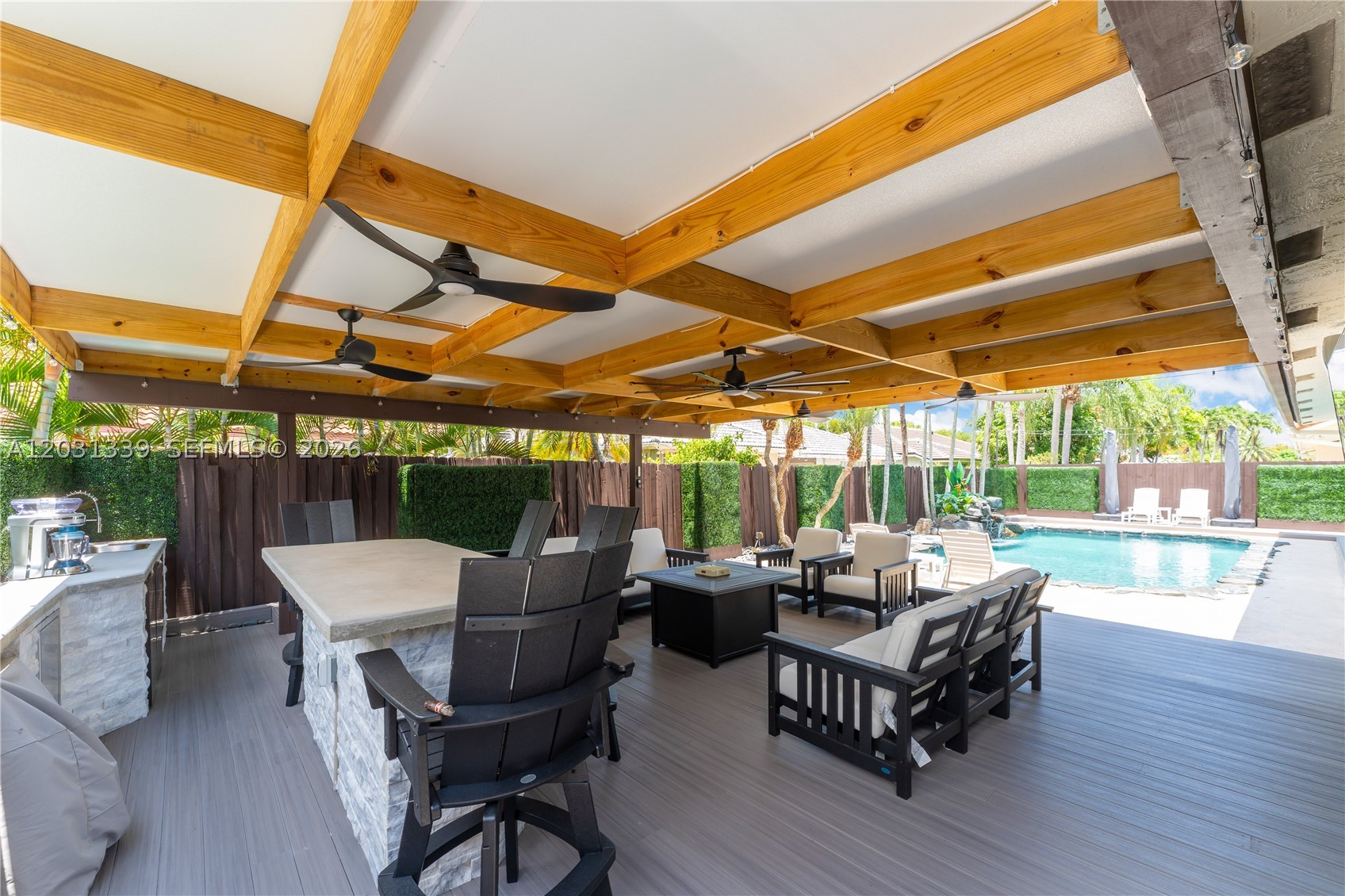 REVISED PLAT OF HAMMOCKS - Residential