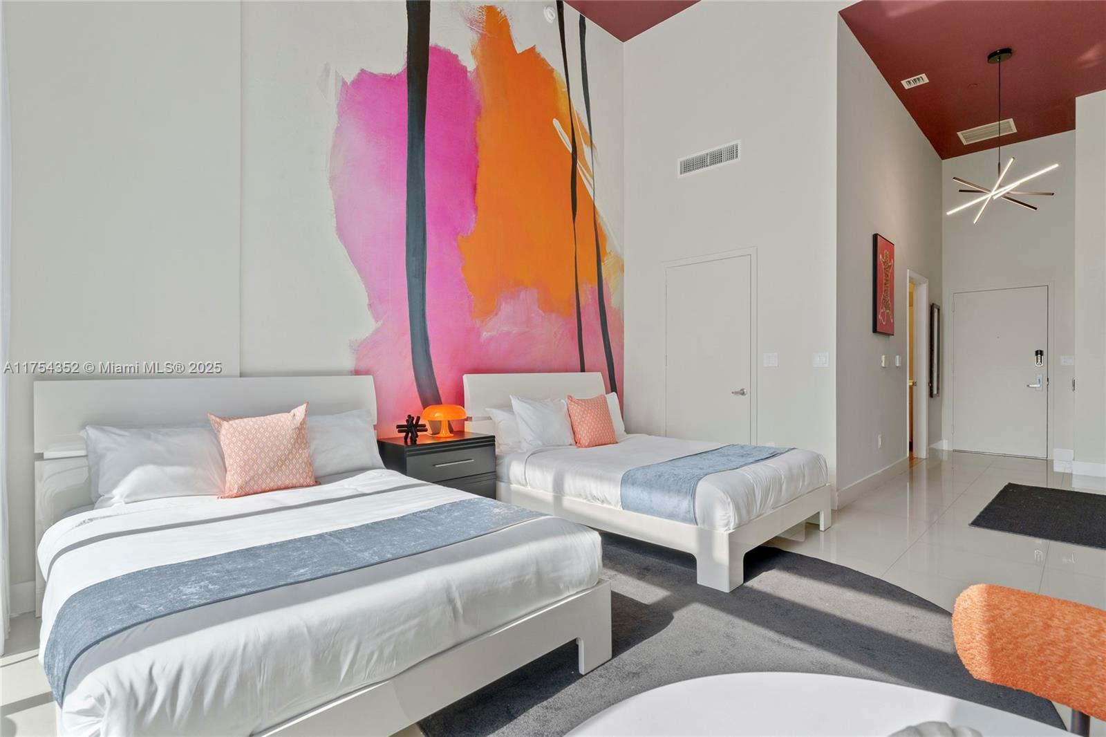 ICON BRICKELL CONDO NO 3 - Residential