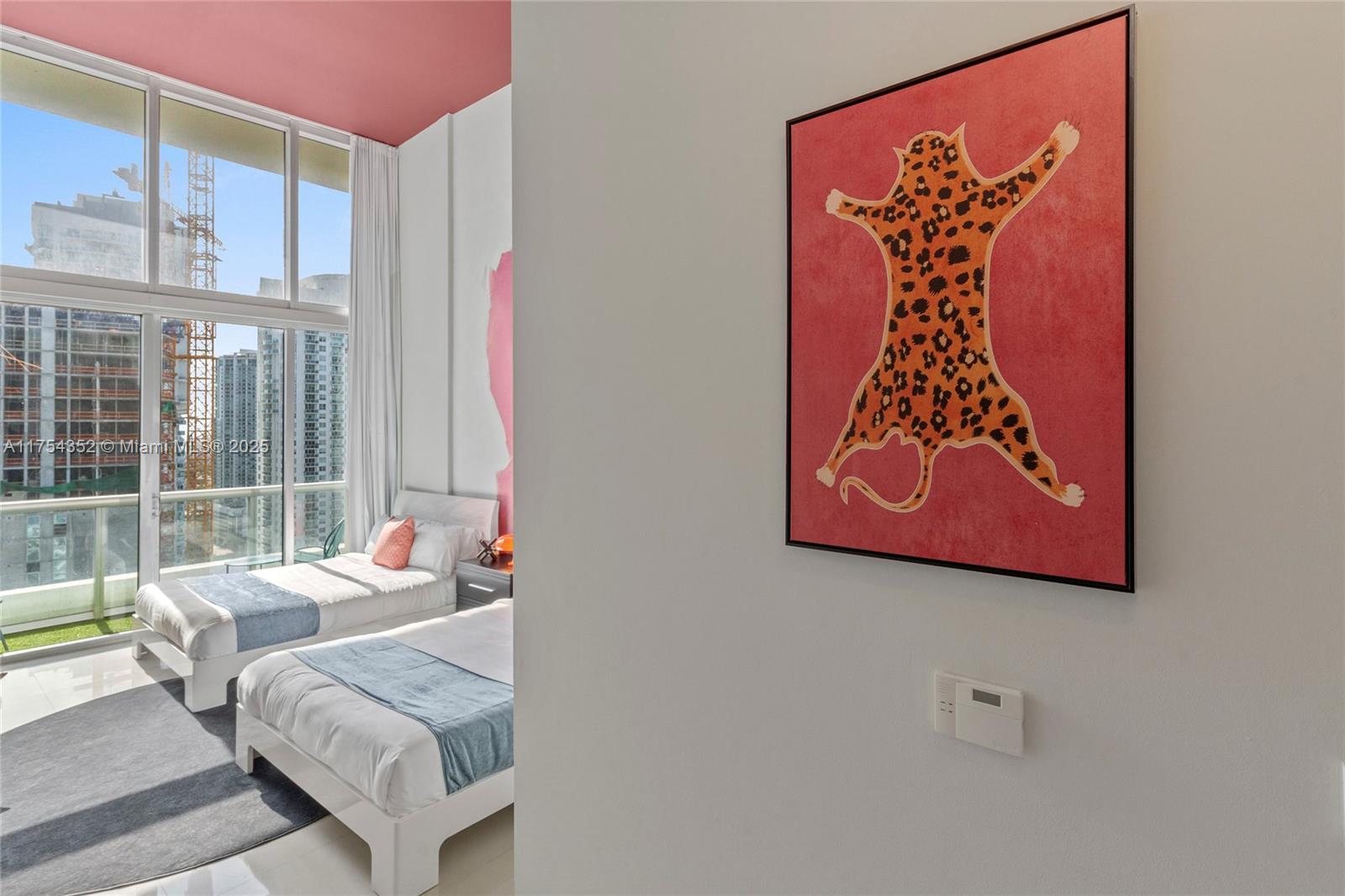 ICON BRICKELL CONDO NO 3 - Residential