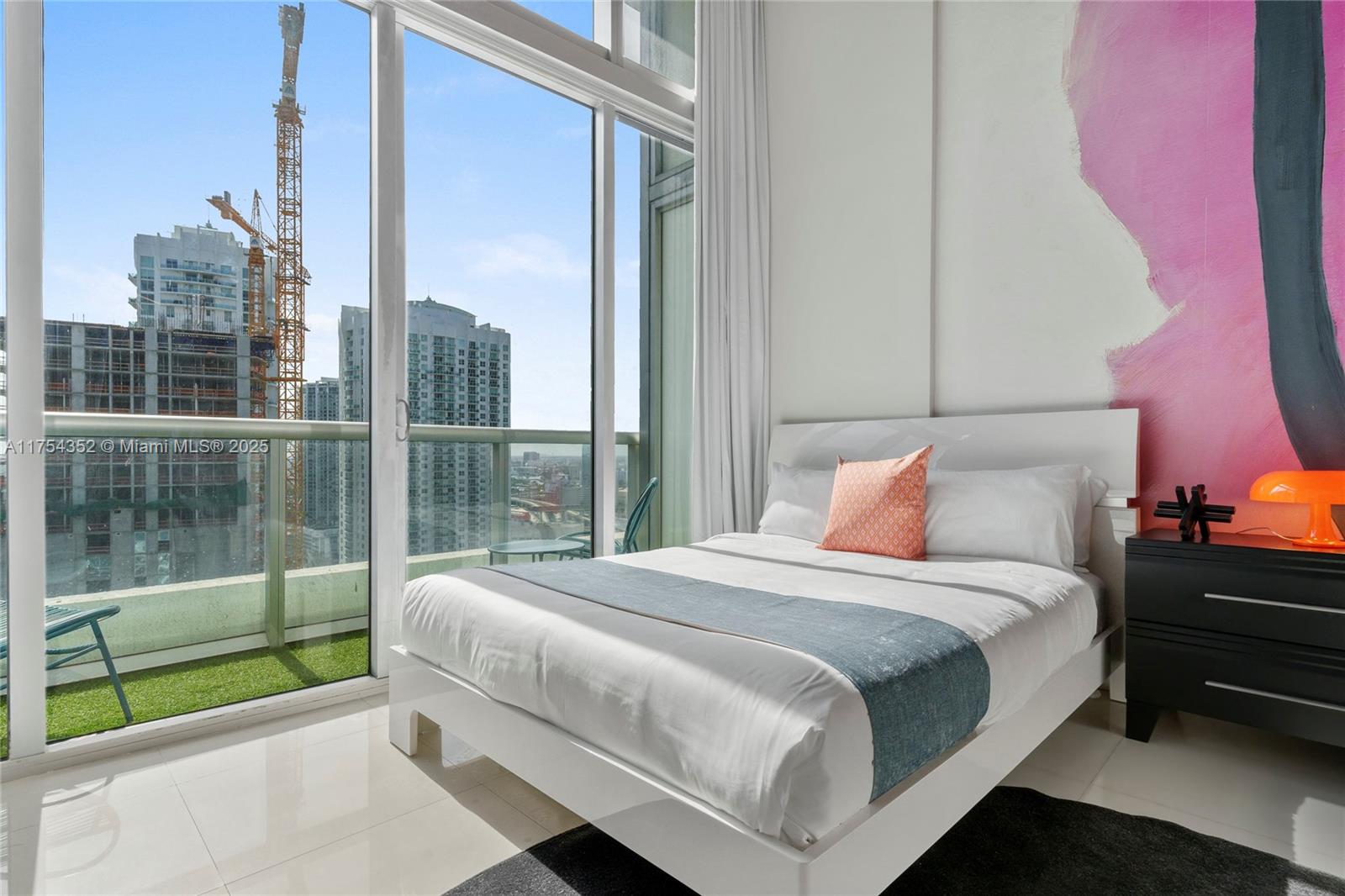 ICON BRICKELL CONDO NO 3 - Residential