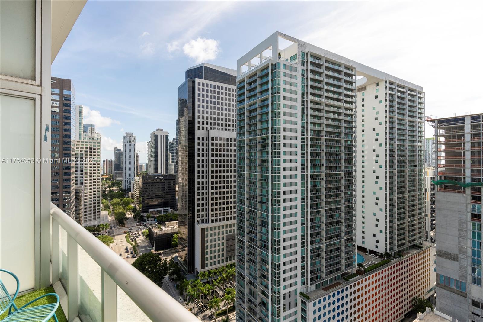 ICON BRICKELL CONDO NO 3 - Residential