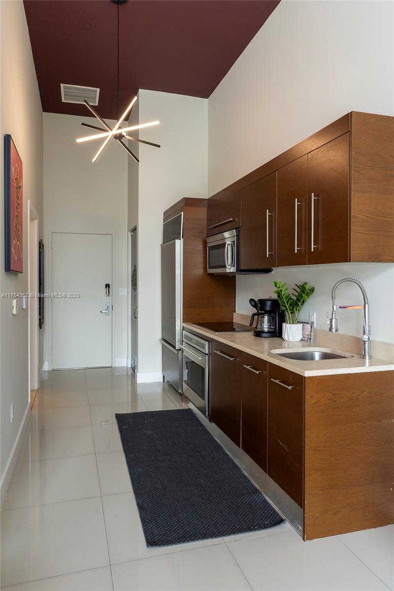 ICON BRICKELL CONDO NO 3 - Residential