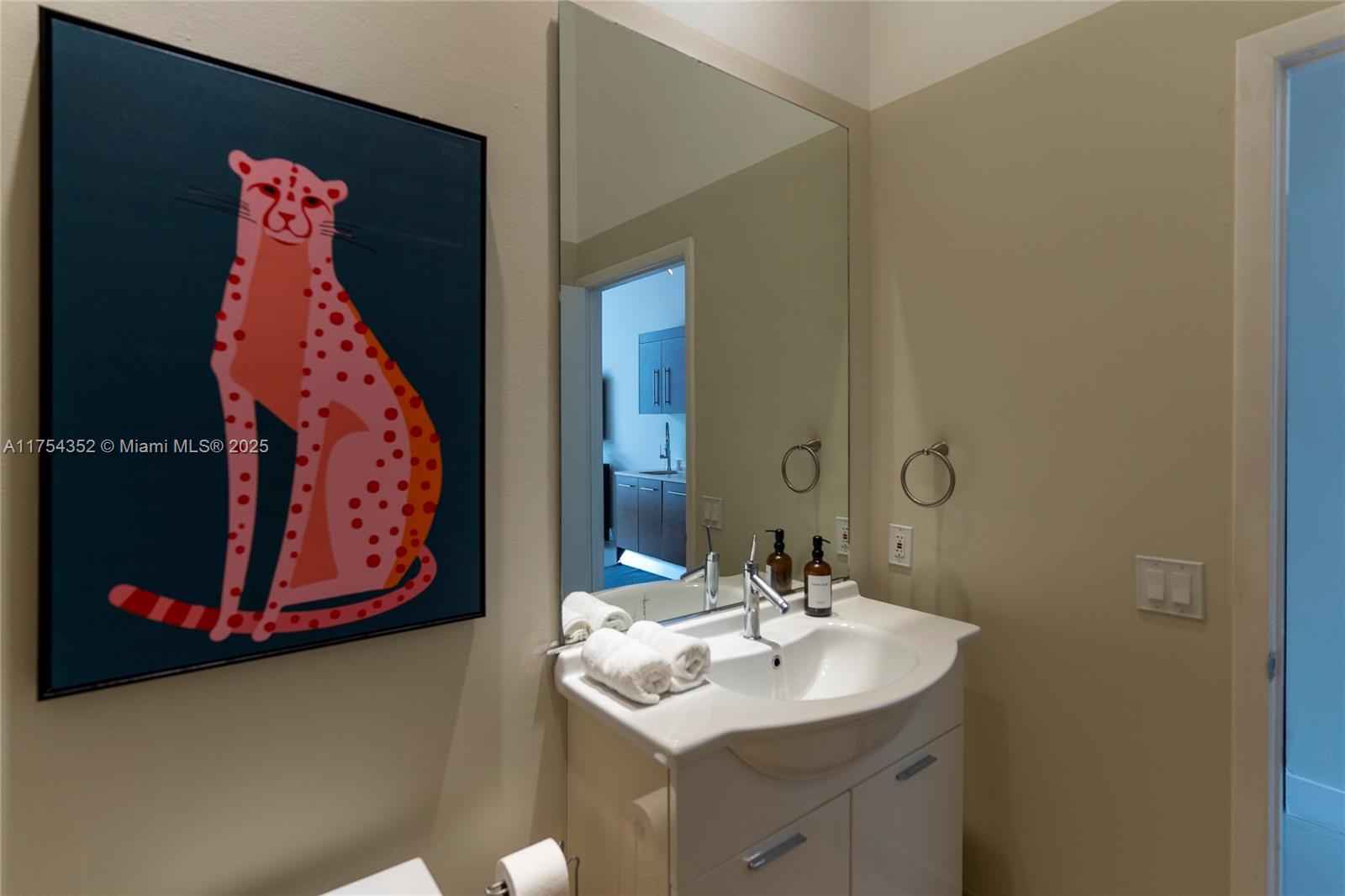 ICON BRICKELL CONDO NO 3 - Residential