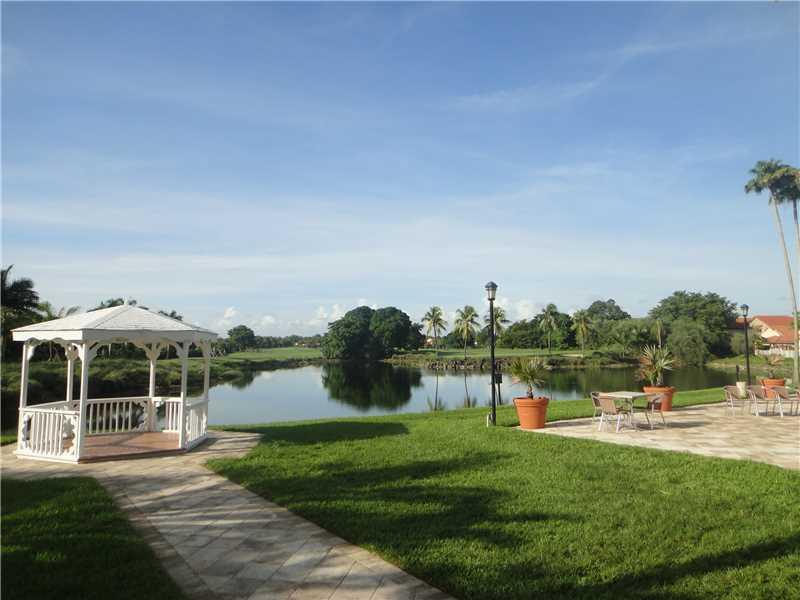 DORAL PARK COUNTRY CLUB - Residential Lease